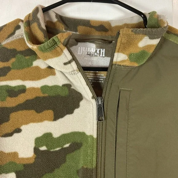 Duluth Trading Men's Large 1/2 Zip Pullover Hoodie Camo‎ Chest Pocket EUC - Picture 3 of 4